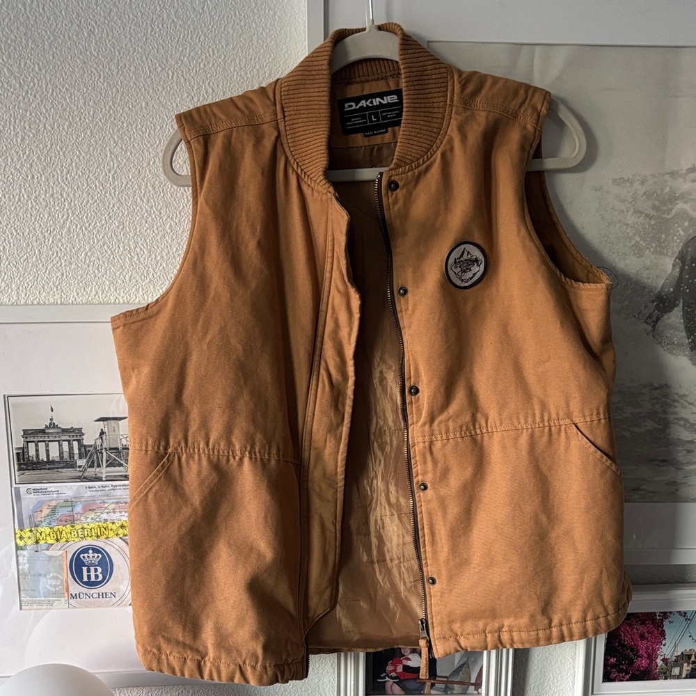 Dakine Tan Sleeveless Jacket